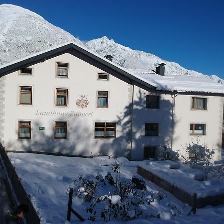 Landhaus Zangerl - Kobelerhof Landeck Eksteriør bilde